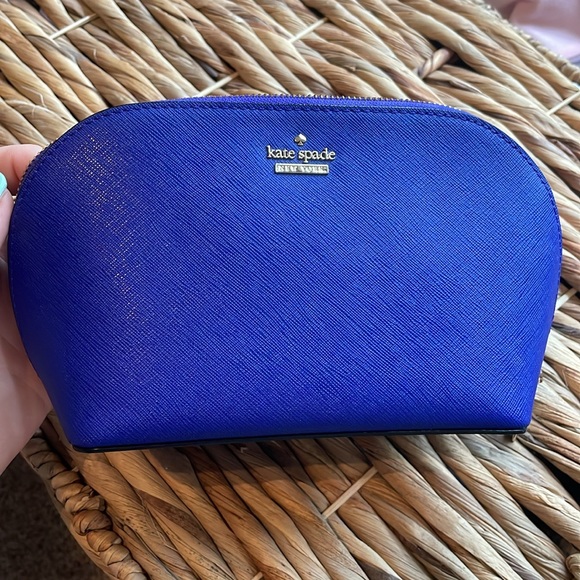 EUC kate spade abalene pouch - Picture 1 of 4